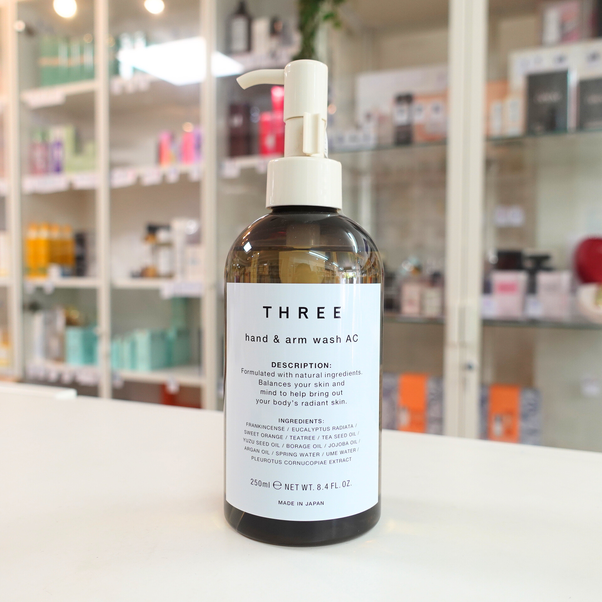 THREE Hand & Arm Wash AC 250ml.